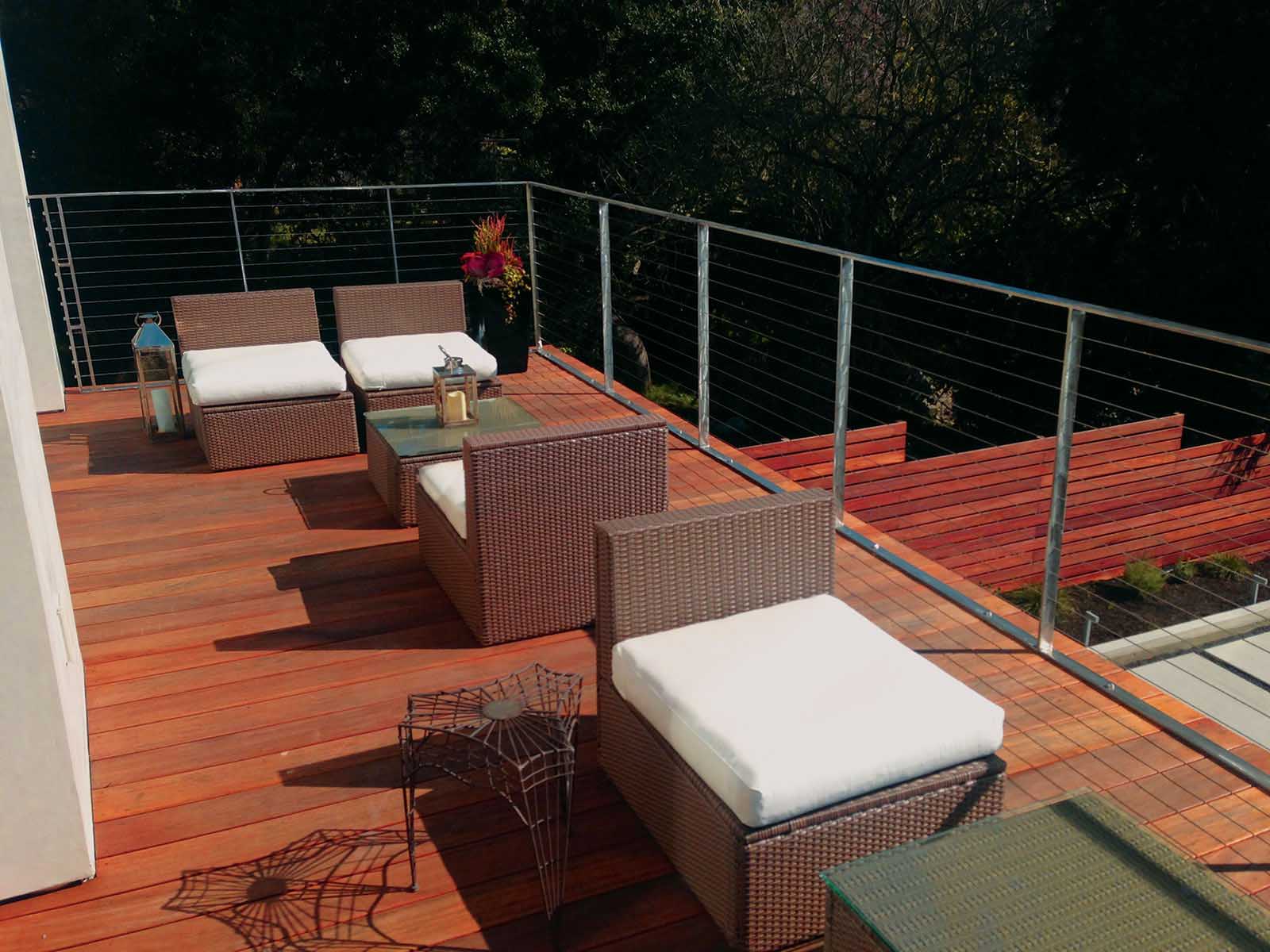 03. batu-hardwood-deck-bay-area-wicker-1.jpg